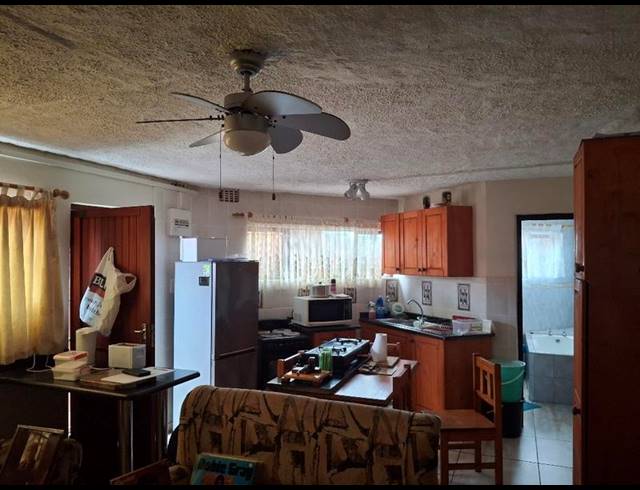 4 BEDROOM TOWNHOUSE FOR SALE IN WIDENHAM